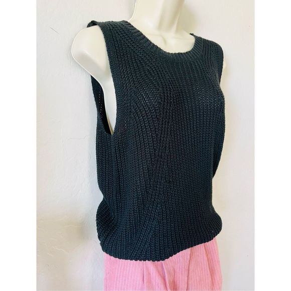 Chelsea & Theodore L black sleeveless sweater pullover scoopneck - Picture 9 of 12